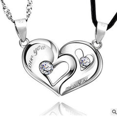 Heart-Shaped Couple Necklace with Engraving Pendant